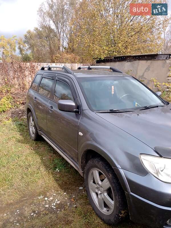 Внедорожник / Кроссовер Mitsubishi Outlander 2007 в Шостке