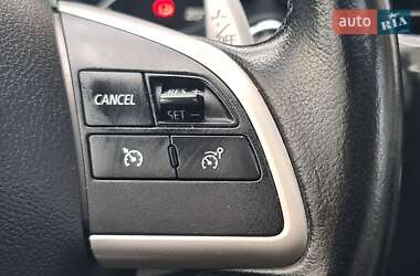 Позашляховик / Кросовер Mitsubishi Outlander 2014 в  фото 36 Позашляховик / Кросовер Mitsubishi Outlander 2014 в