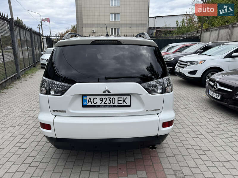 Позашляховик / Кросовер Mitsubishi Outlander 2010 в Запоріжжі