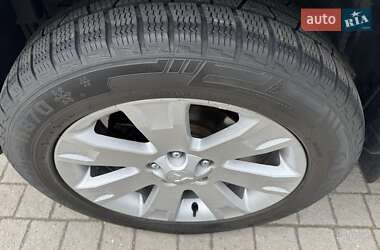 Внедорожник / Кроссовер Mitsubishi Outlander 2010 в 