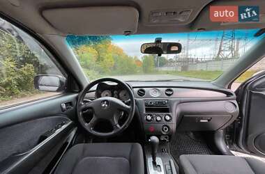Позашляховик / Кросовер Mitsubishi Outlander 2006 в 