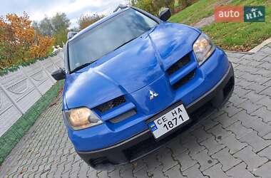 Внедорожник / Кроссовер Mitsubishi Outlander 2003 в 