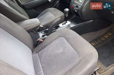 Внедорожник / Кроссовер Mitsubishi Outlander 2003 в 