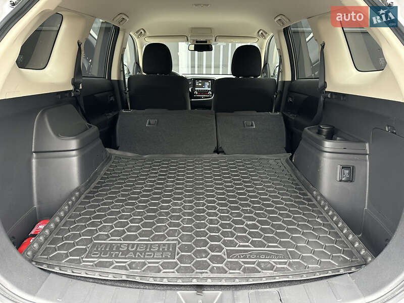 Позашляховик / Кросовер Mitsubishi Outlander 2021 в Києві фото 24 Позашляховик / Кросовер Mitsubishi Outlander 2021 в Києві