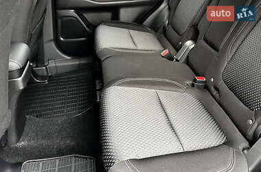 Внедорожник / Кроссовер Mitsubishi Outlander 2021 в 