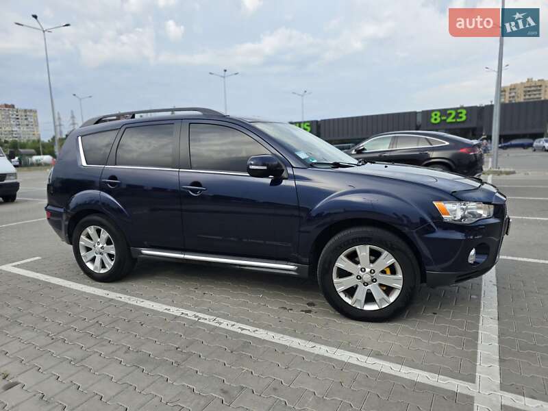 Внедорожник / Кроссовер Mitsubishi Outlander 2012 в Киеве фото 5 Внедорожник / Кроссовер Mitsubishi Outlander 2012 в Киеве