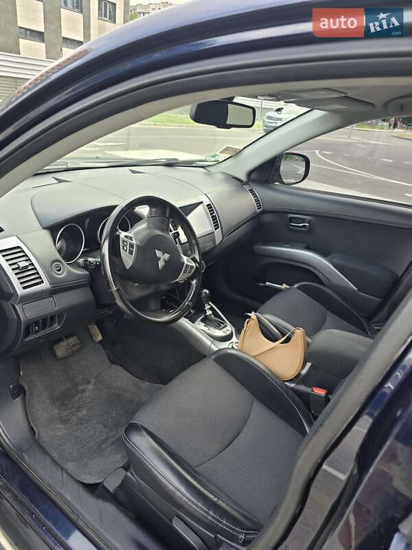 Внедорожник / Кроссовер Mitsubishi Outlander 2012 в Киеве фото 11 Внедорожник / Кроссовер Mitsubishi Outlander 2012 в Киеве