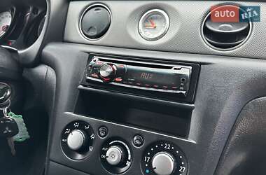 Позашляховик / Кросовер Mitsubishi Outlander 2008 в 