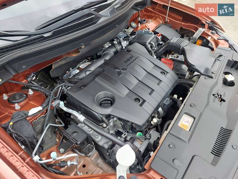 Позашляховик / Кросовер Mitsubishi Outlander 2013 в Рівному фото 15 Позашляховик / Кросовер Mitsubishi Outlander 2013 в Рівному