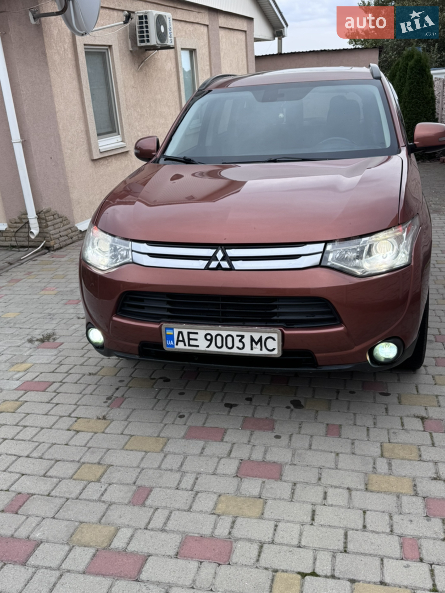 2013 Mitsubishi Outlander - мініатюра 3