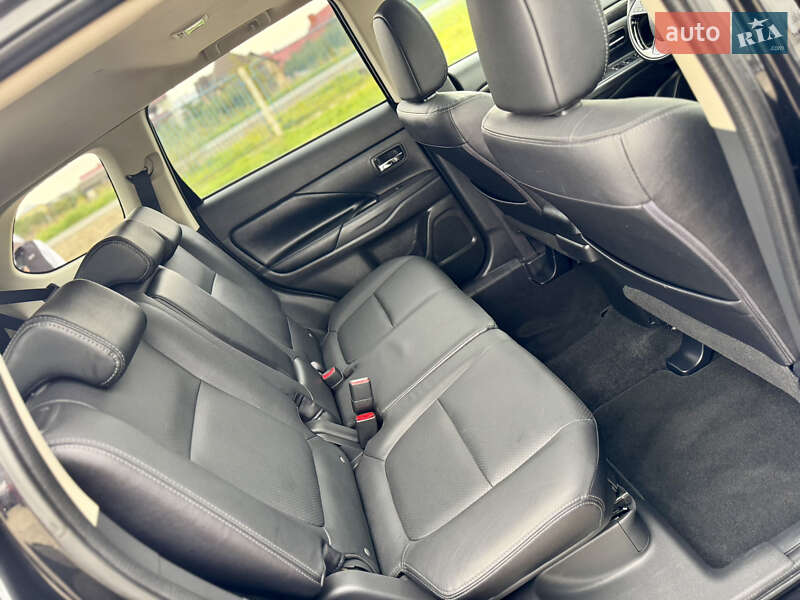 Внедорожник / Кроссовер Mitsubishi Outlander 2016 в Калуше фото 59 Внедорожник / Кроссовер Mitsubishi Outlander 2016 в Калуше