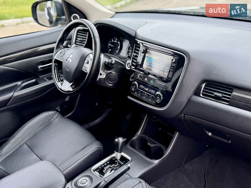 Внедорожник / Кроссовер Mitsubishi Outlander 2016 в Калуше фото 64 Внедорожник / Кроссовер Mitsubishi Outlander 2016 в Калуше