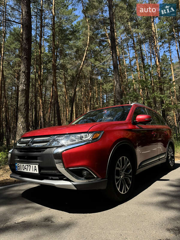 Позашляховик / Кросовер Mitsubishi Outlander 2017 в Полтаві фото 12 Позашляховик / Кросовер Mitsubishi Outlander 2017 в Полтаві