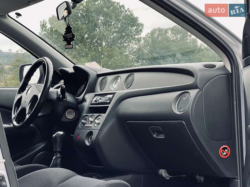 Позашляховик / Кросовер Mitsubishi Outlander 2006 в Чернівцях фото 35 Позашляховик / Кросовер Mitsubishi Outlander 2006 в Чернівцях