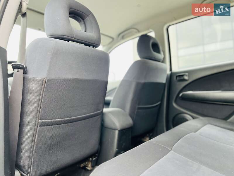 Позашляховик / Кросовер Mitsubishi Outlander 2006 в Чернівцях фото 41 Позашляховик / Кросовер Mitsubishi Outlander 2006 в Чернівцях