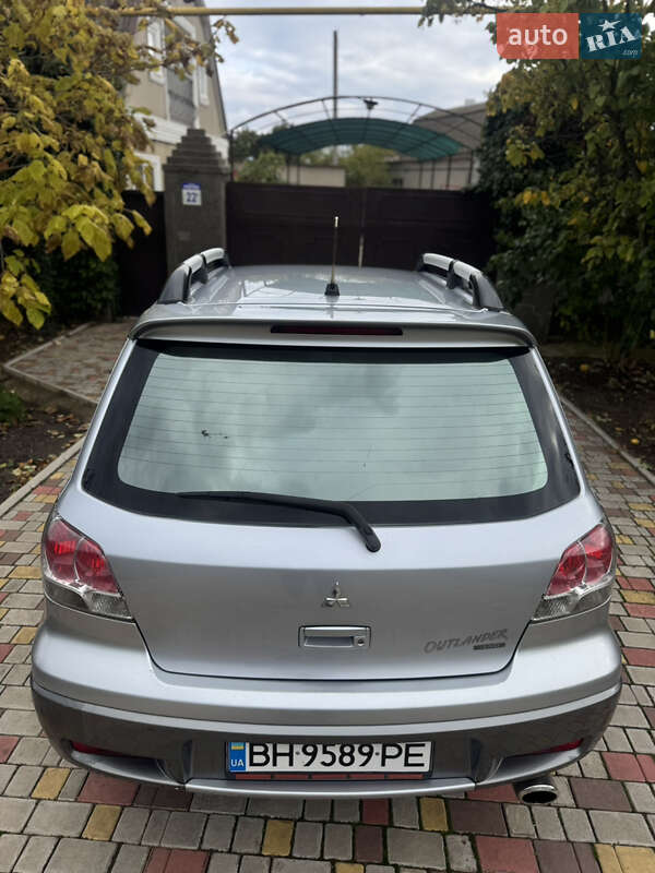 Внедорожник / Кроссовер Mitsubishi Outlander 2003 в Одессе фото 7 Внедорожник / Кроссовер Mitsubishi Outlander 2003 в Одессе