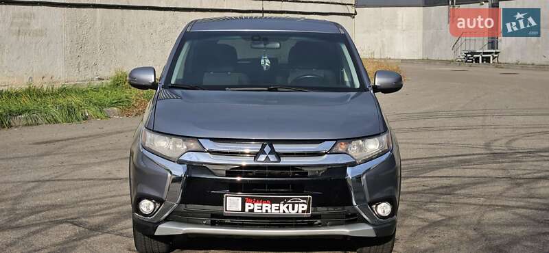 Внедорожник / Кроссовер Mitsubishi Outlander 2015 в Киеве фото 2 Внедорожник / Кроссовер Mitsubishi Outlander 2015 в Киеве