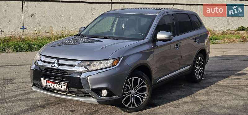 Внедорожник / Кроссовер Mitsubishi Outlander 2015 в Киеве фото 3 Внедорожник / Кроссовер Mitsubishi Outlander 2015 в Киеве