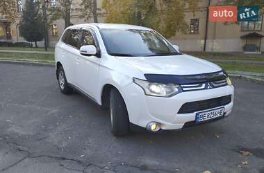 Позашляховик / Кросовер Mitsubishi Outlander 2012 в Миколаєві