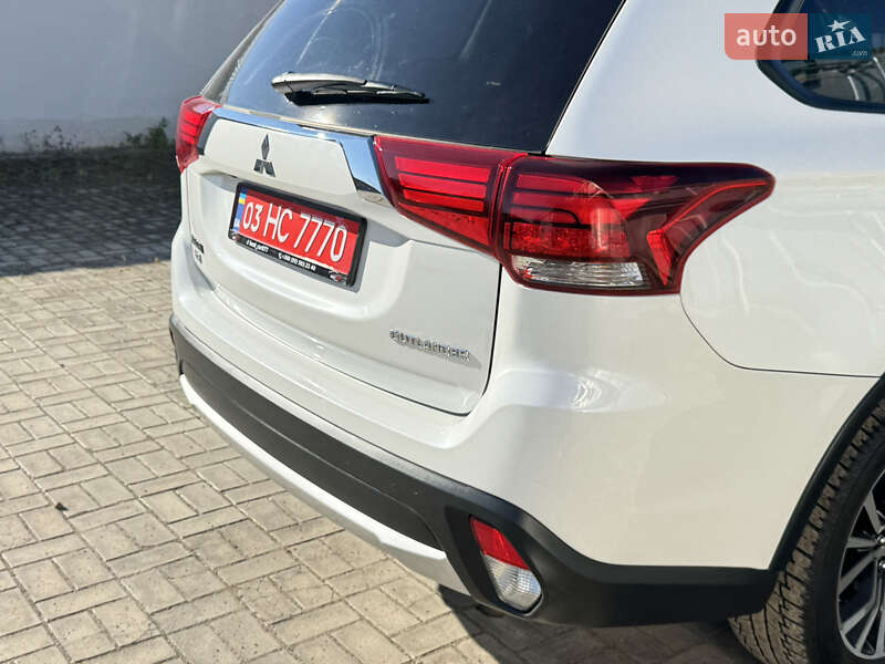 Внедорожник / Кроссовер Mitsubishi Outlander 2016 в Ковеле фото 31 Внедорожник / Кроссовер Mitsubishi Outlander 2016 в Ковеле