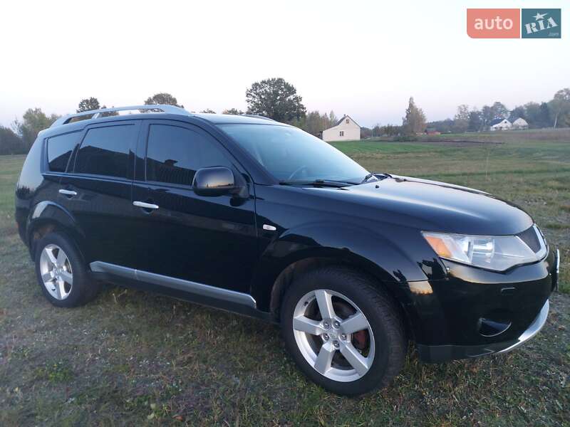 Позашляховик / Кросовер Mitsubishi Outlander 2007 в Ратному
