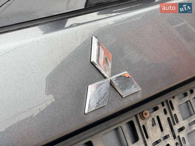 Позашляховик / Кросовер Mitsubishi Outlander 2008 в Охтирці