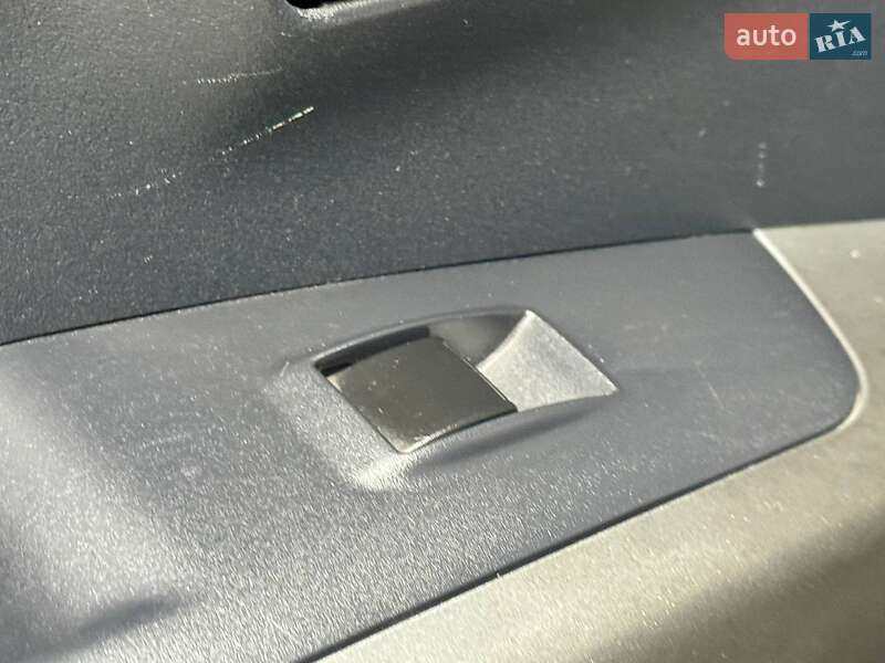 Позашляховик / Кросовер Mitsubishi Outlander 2008 в Охтирці