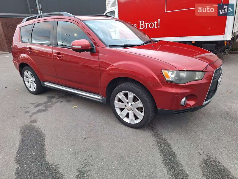 Позашляховик / Кросовер Mitsubishi Outlander 2010 в Києві фото Позашляховик / Кросовер Mitsubishi Outlander 2010 в Києві