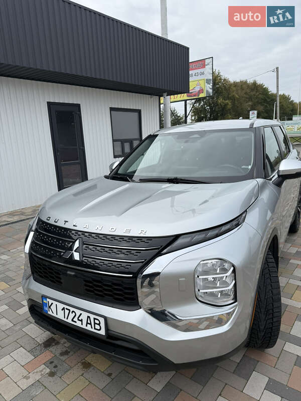 Внедорожник / Кроссовер Mitsubishi Outlander 2021 в Броварах фото 2 Внедорожник / Кроссовер Mitsubishi Outlander 2021 в Броварах