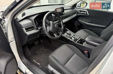 Позашляховик / Кросовер Mitsubishi Outlander 2021 в  фото 15 Позашляховик / Кросовер Mitsubishi Outlander 2021 в