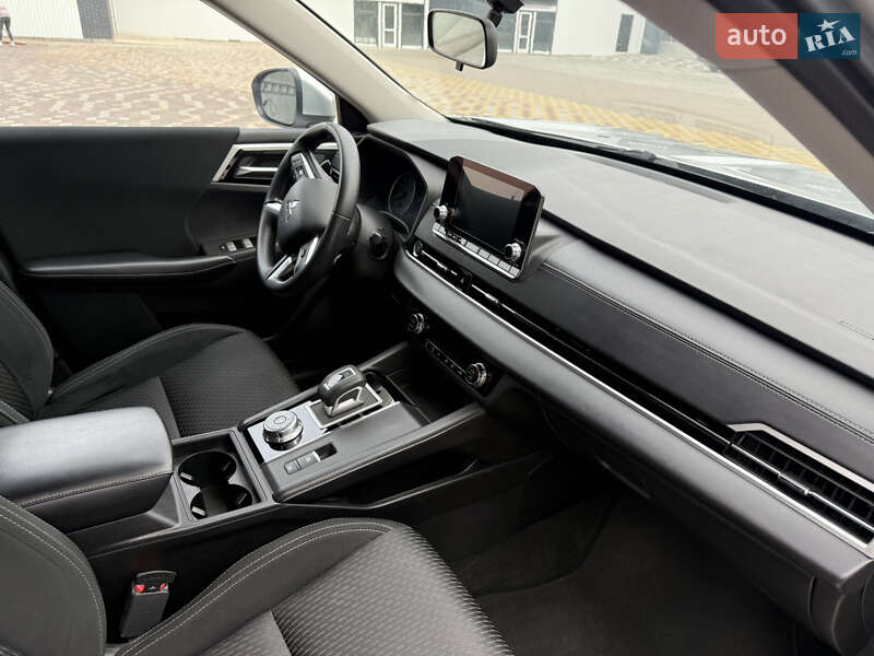 Внедорожник / Кроссовер Mitsubishi Outlander 2021 в Броварах фото 24 Внедорожник / Кроссовер Mitsubishi Outlander 2021 в Броварах