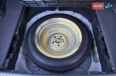 Позашляховик / Кросовер Mitsubishi Outlander 2006 в  фото 51 Позашляховик / Кросовер Mitsubishi Outlander 2006 в