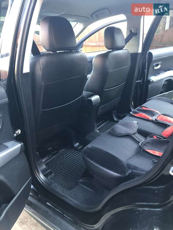 Позашляховик / Кросовер Mitsubishi Outlander 2009 в Кам'янці-Бузькій фото 5 Позашляховик / Кросовер Mitsubishi Outlander 2009 в Кам'янці-Бузькій