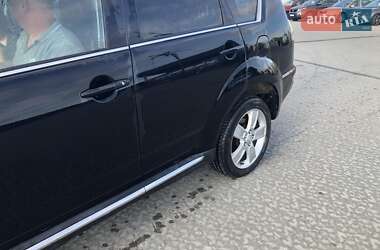 Позашляховик / Кросовер Mitsubishi Outlander 2009 в 