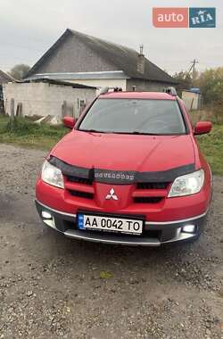 Позашляховик / Кросовер Mitsubishi Outlander 2006 в  фото 8 Позашляховик / Кросовер Mitsubishi Outlander 2006 в