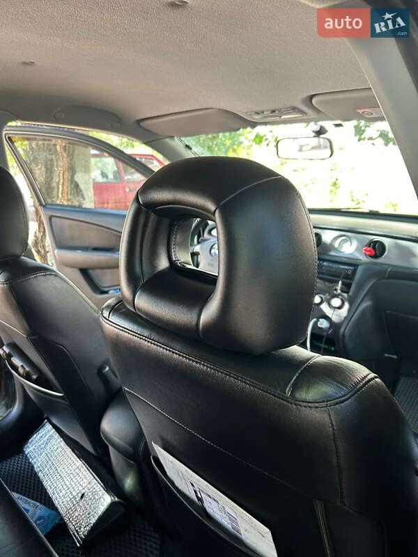 Внедорожник / Кроссовер Mitsubishi Outlander 2006 в Киеве фото 18 Внедорожник / Кроссовер Mitsubishi Outlander 2006 в Киеве