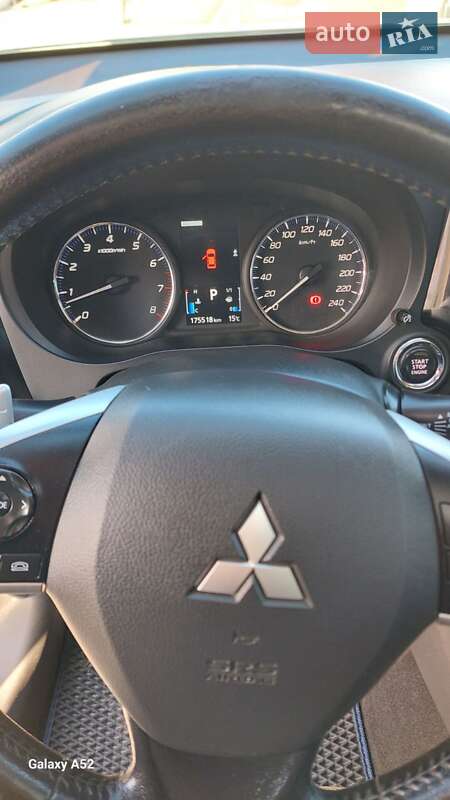 Позашляховик / Кросовер Mitsubishi Outlander 2013 в Миколаєві фото 23 Позашляховик / Кросовер Mitsubishi Outlander 2013 в Миколаєві