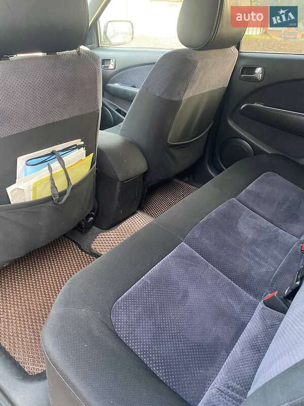 Внедорожник / Кроссовер Mitsubishi Outlander 2006 в Киеве фото 8 Внедорожник / Кроссовер Mitsubishi Outlander 2006 в Киеве