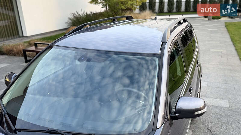 Внедорожник / Кроссовер Mitsubishi Outlander 2011 в Ровно