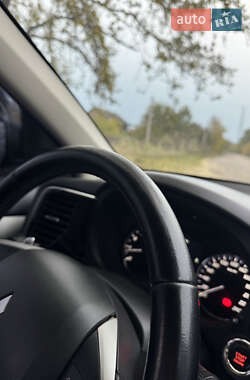 Позашляховик / Кросовер Mitsubishi Outlander 2014 в  фото 29 Позашляховик / Кросовер Mitsubishi Outlander 2014 в