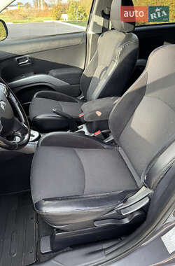 Внедорожник / Кроссовер Mitsubishi Outlander 2010 в 