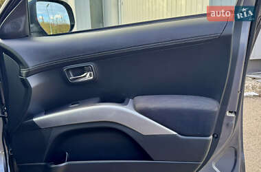 Внедорожник / Кроссовер Mitsubishi Outlander 2010 в 
