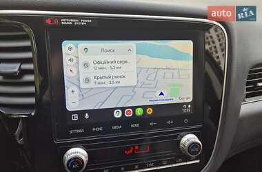 Внедорожник / Кроссовер Mitsubishi Outlander 2022 в 