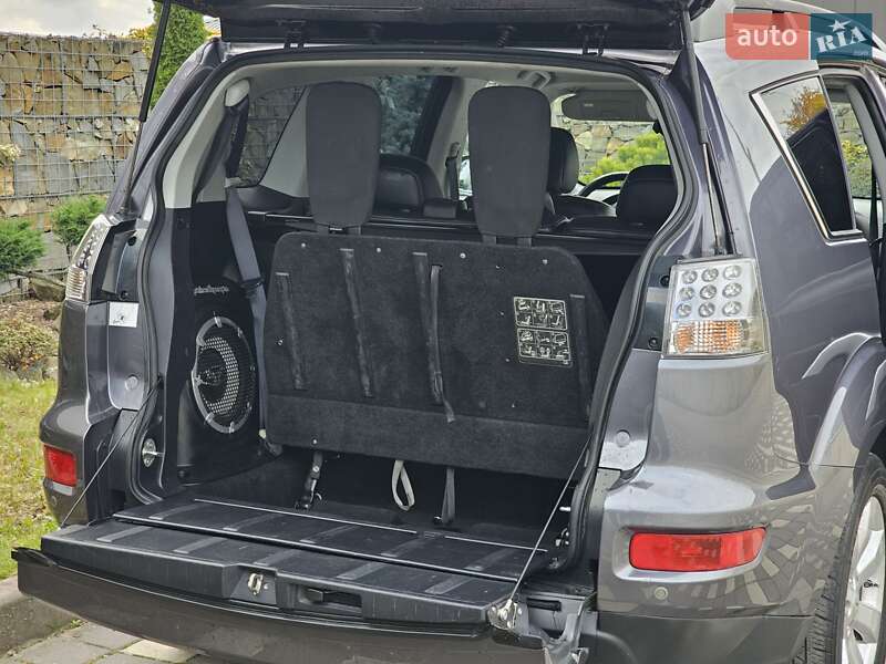 Позашляховик / Кросовер Mitsubishi Outlander 2011 в Стрию фото 43 Позашляховик / Кросовер Mitsubishi Outlander 2011 в Стрию