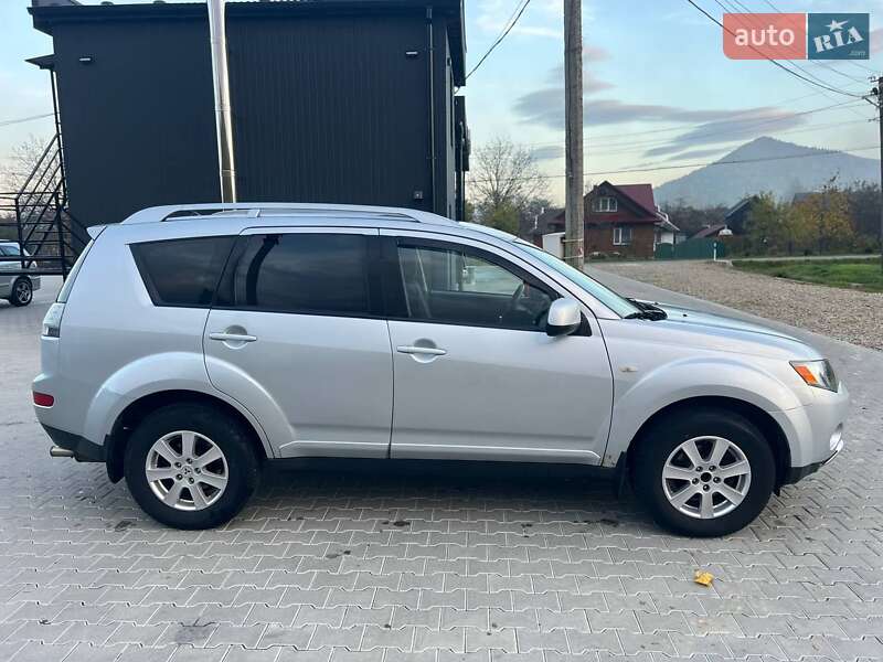 Позашляховик / Кросовер Mitsubishi Outlander 2007 в Косові фото 3 Позашляховик / Кросовер Mitsubishi Outlander 2007 в Косові