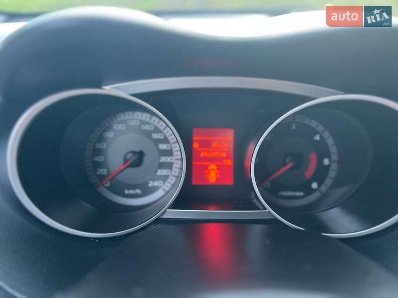 Позашляховик / Кросовер Mitsubishi Outlander 2007 в Косові фото 18 Позашляховик / Кросовер Mitsubishi Outlander 2007 в Косові