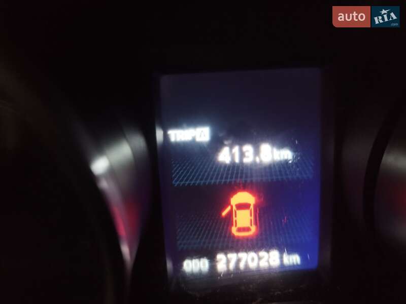 Позашляховик / Кросовер Mitsubishi Outlander 2011 в Кременці фото 3 Позашляховик / Кросовер Mitsubishi Outlander 2011 в Кременці