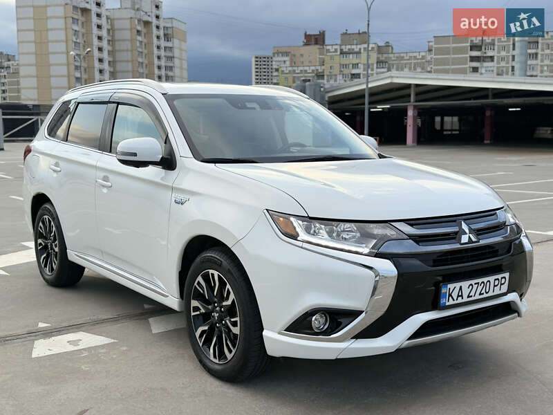 Позашляховик / Кросовер Mitsubishi Outlander 2018 в Києві фото 19 Позашляховик / Кросовер Mitsubishi Outlander 2018 в Києві