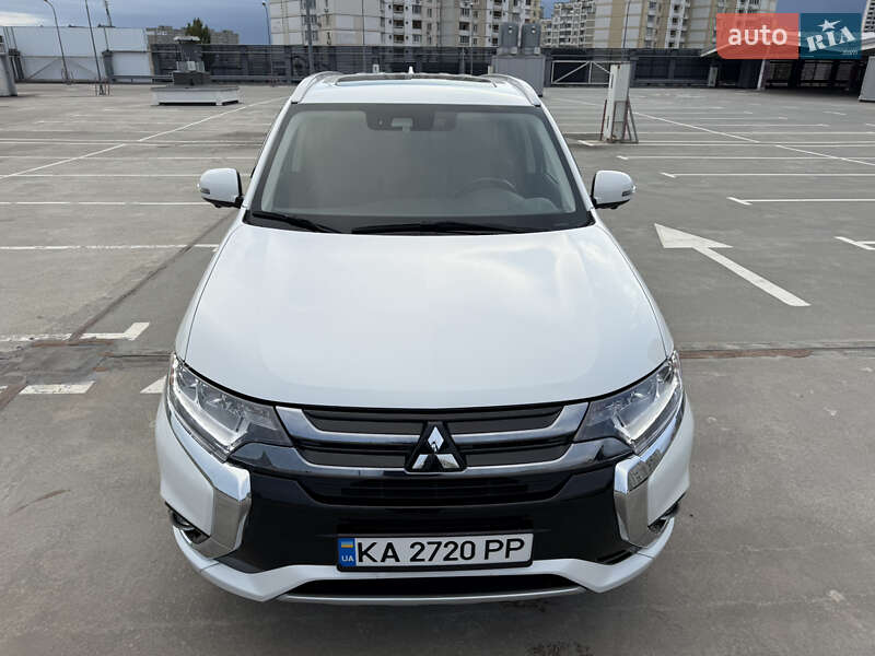 Позашляховик / Кросовер Mitsubishi Outlander 2018 в Києві фото 32 Позашляховик / Кросовер Mitsubishi Outlander 2018 в Києві