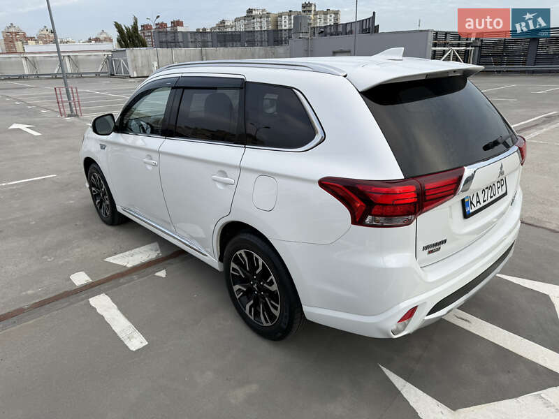 Позашляховик / Кросовер Mitsubishi Outlander 2018 в Києві фото 37 Позашляховик / Кросовер Mitsubishi Outlander 2018 в Києві